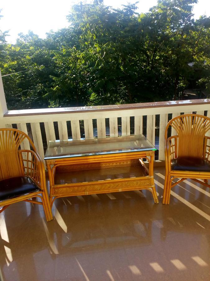 Mini Hotel On Guramishvili 22 Кобулети Екстериор снимка