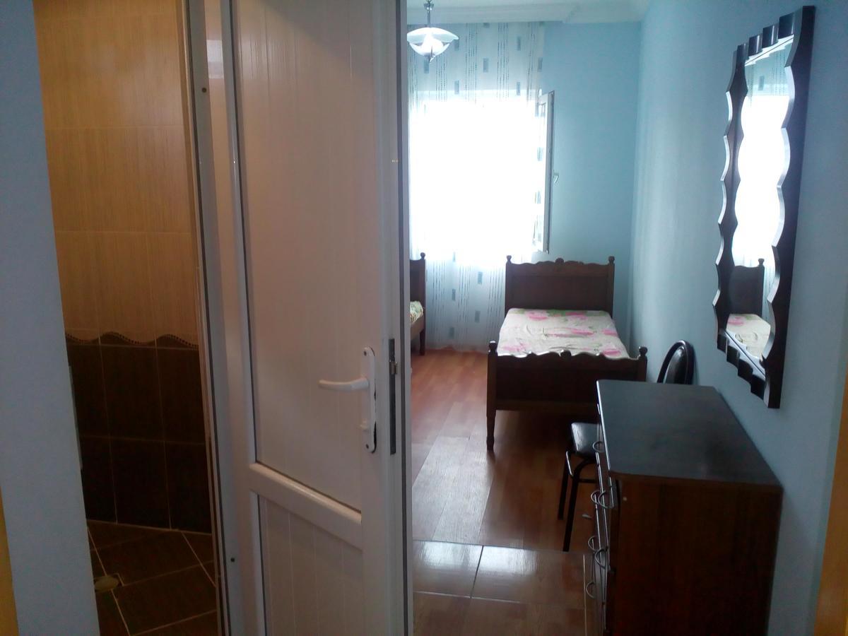 Mini Hotel On Guramishvili 22 Кобулети Екстериор снимка