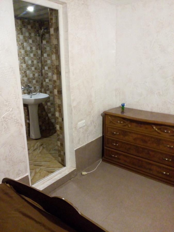 Mini Hotel On Guramishvili 22 Кобулети Екстериор снимка